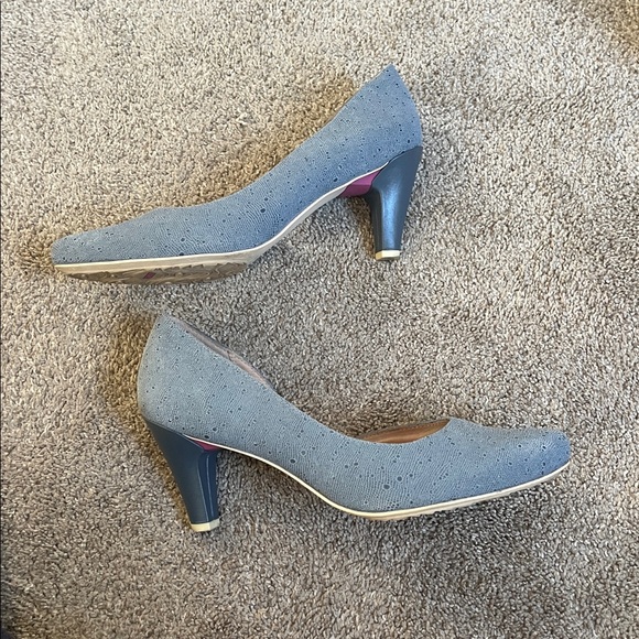 Tsubo Shoes - Pebble-textured light blue TSUBO pumps sz9.5 d’orsay skid proof made for comfort